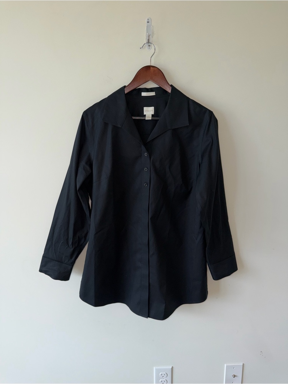 Chico's No Iron Black Button-Front Shirt 100% Cotton
